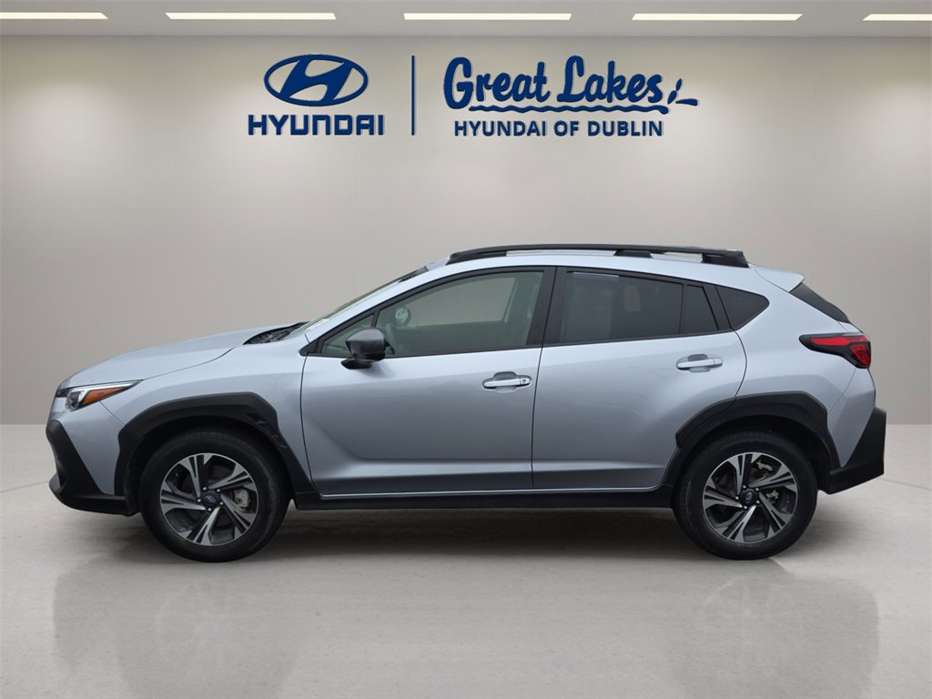 Used 2024 Subaru Crosstrek 2.0i Premium image 2