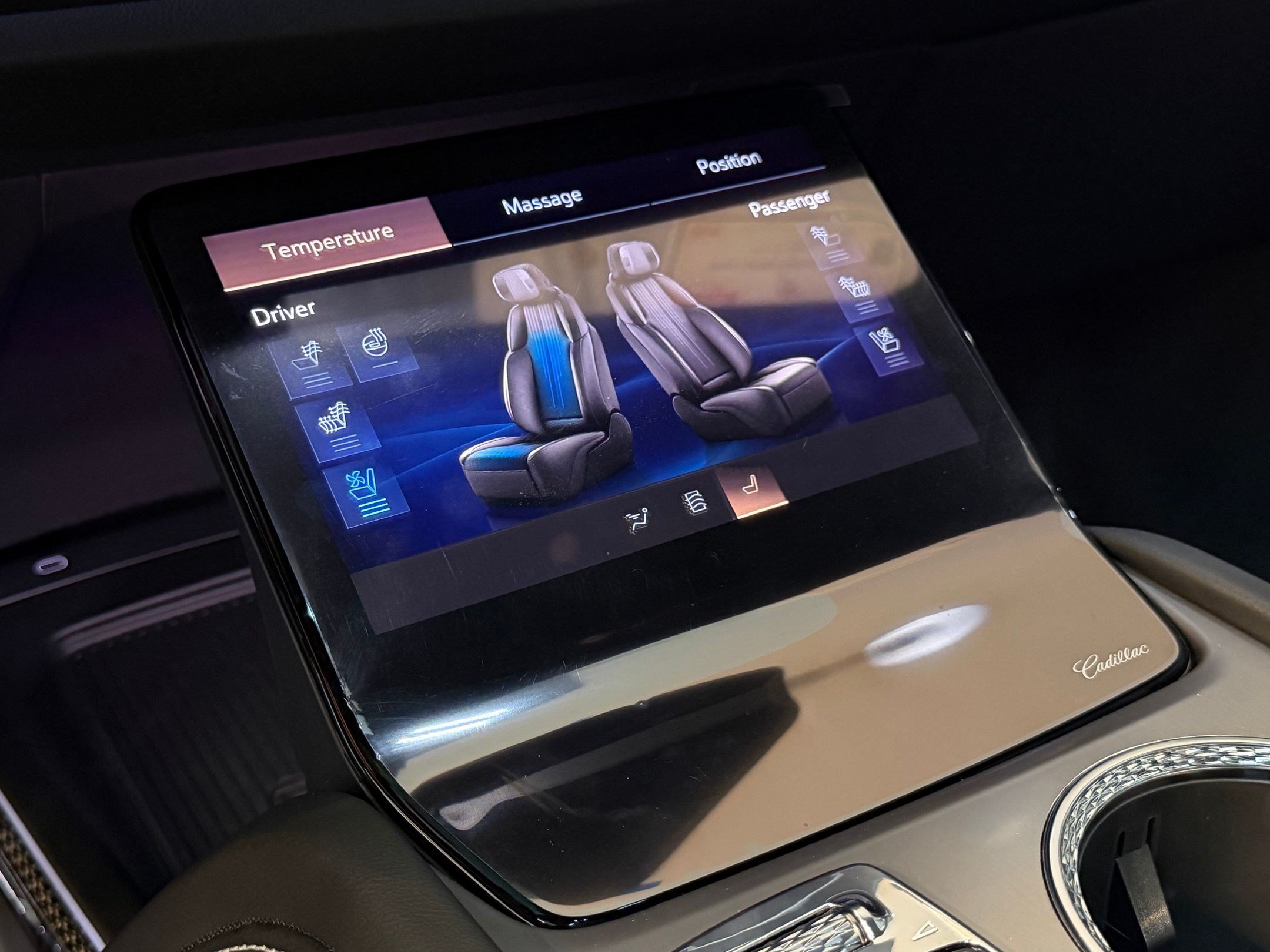 New 2026 Cadillac Vistiq Luxury AWD/4WD image 35