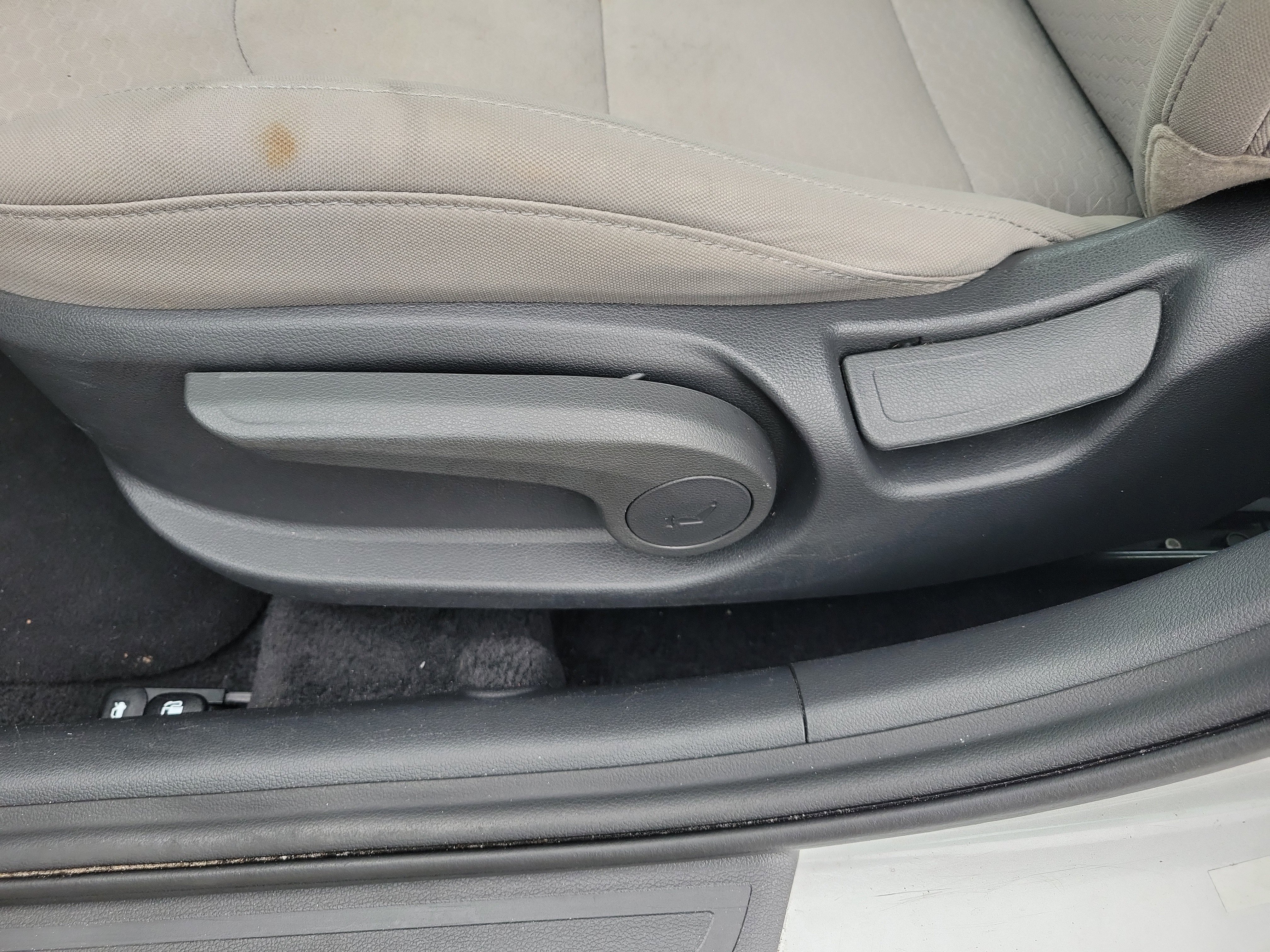 Used 2019 Hyundai Elantra SEL image 26