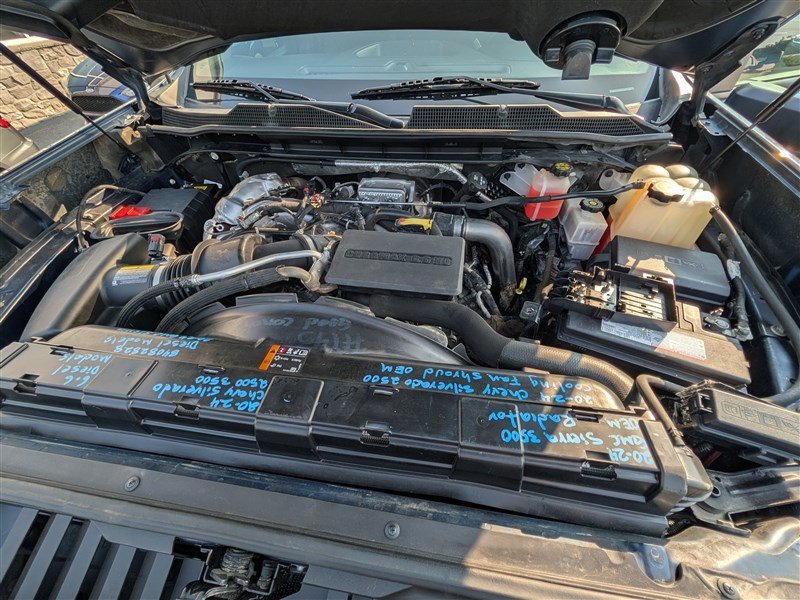 Used 2023 Chevrolet Silverado 2500 LT AWD/4WD image 14