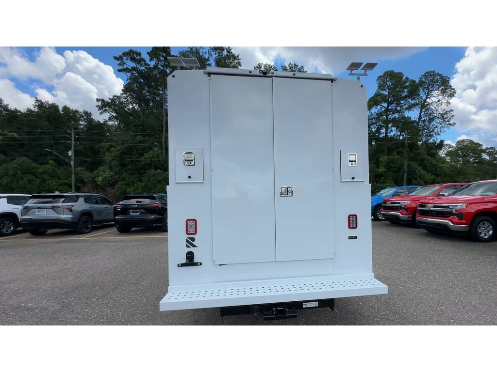 New 2025 Chevrolet Express 3500 w/ Power Convenience Package image 3
