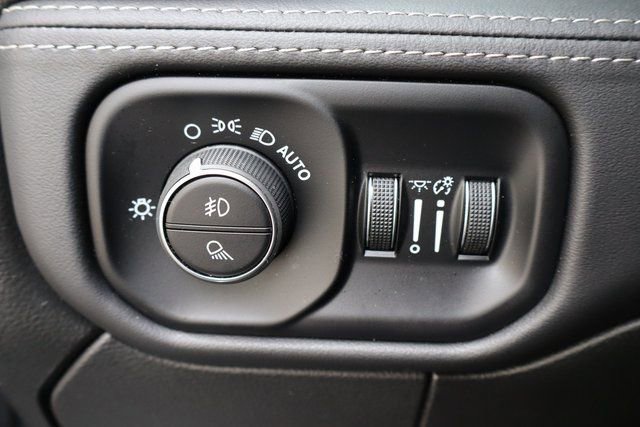 Used 2023 RAM 3500 Limited image 39