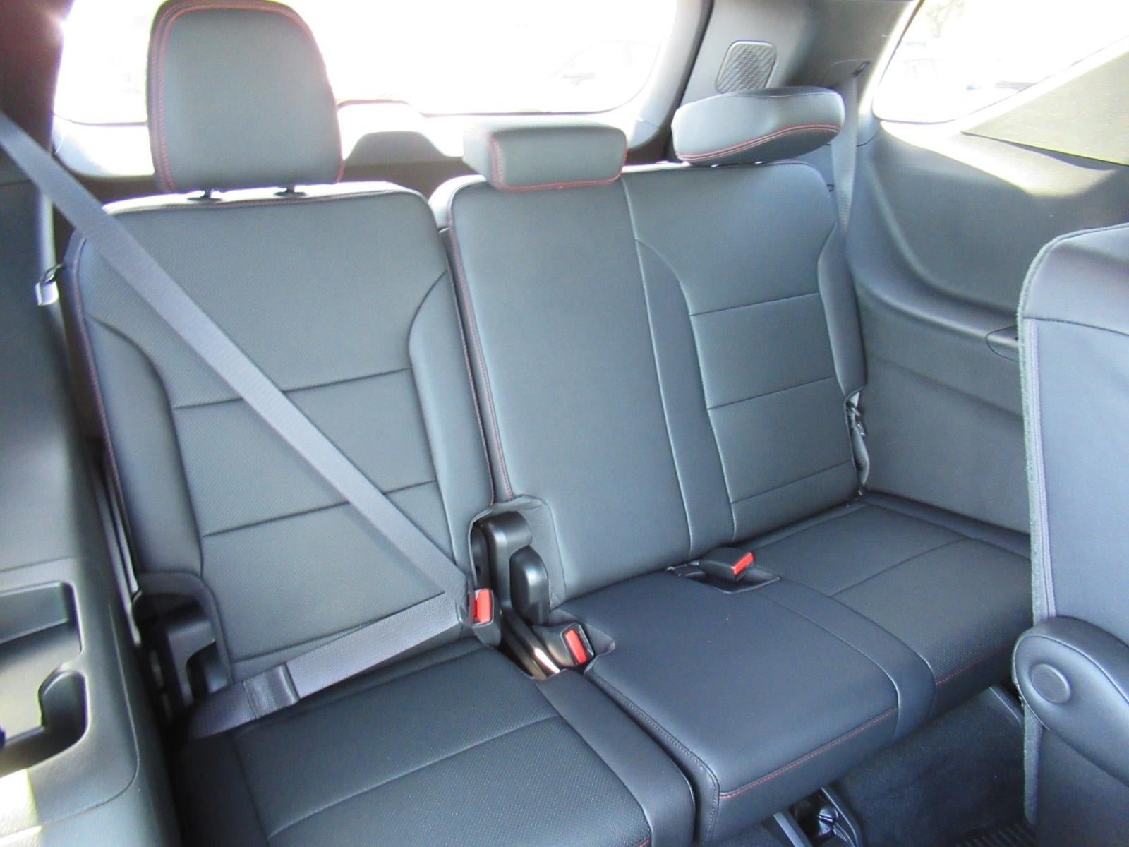 New 2026 Chevrolet Traverse Z71 w/ Enhanced Driving Package AWD/4WD image 35