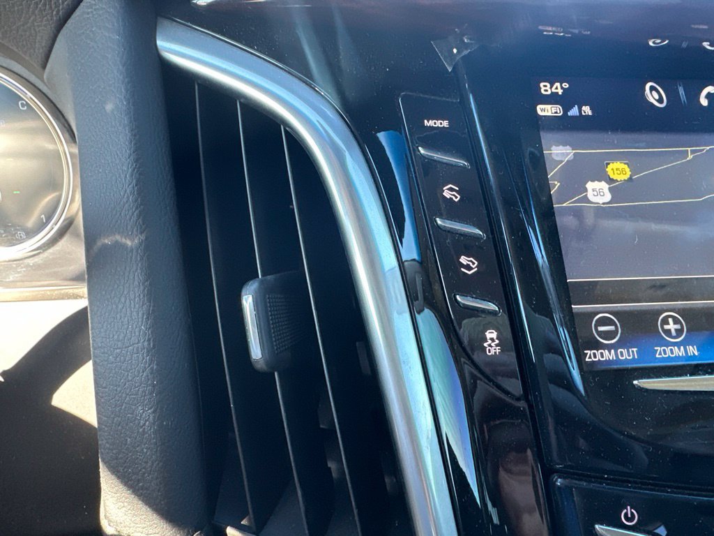 Used 2018 Cadillac Escalade ESV Luxury AWD/4WD image 18