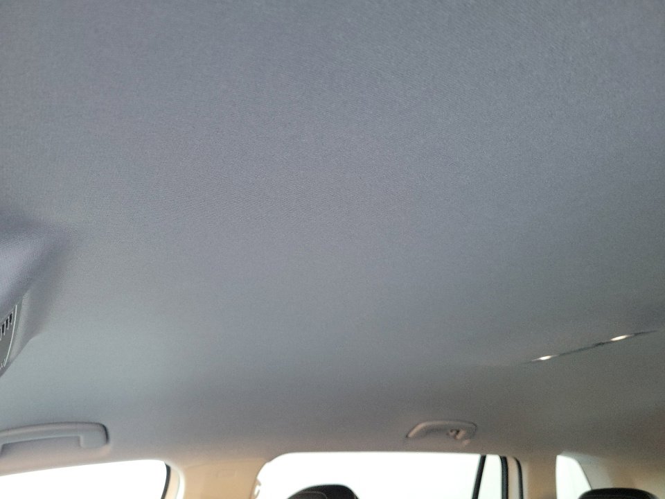 Certified 2022 Volkswagen Tiguan SE image 24