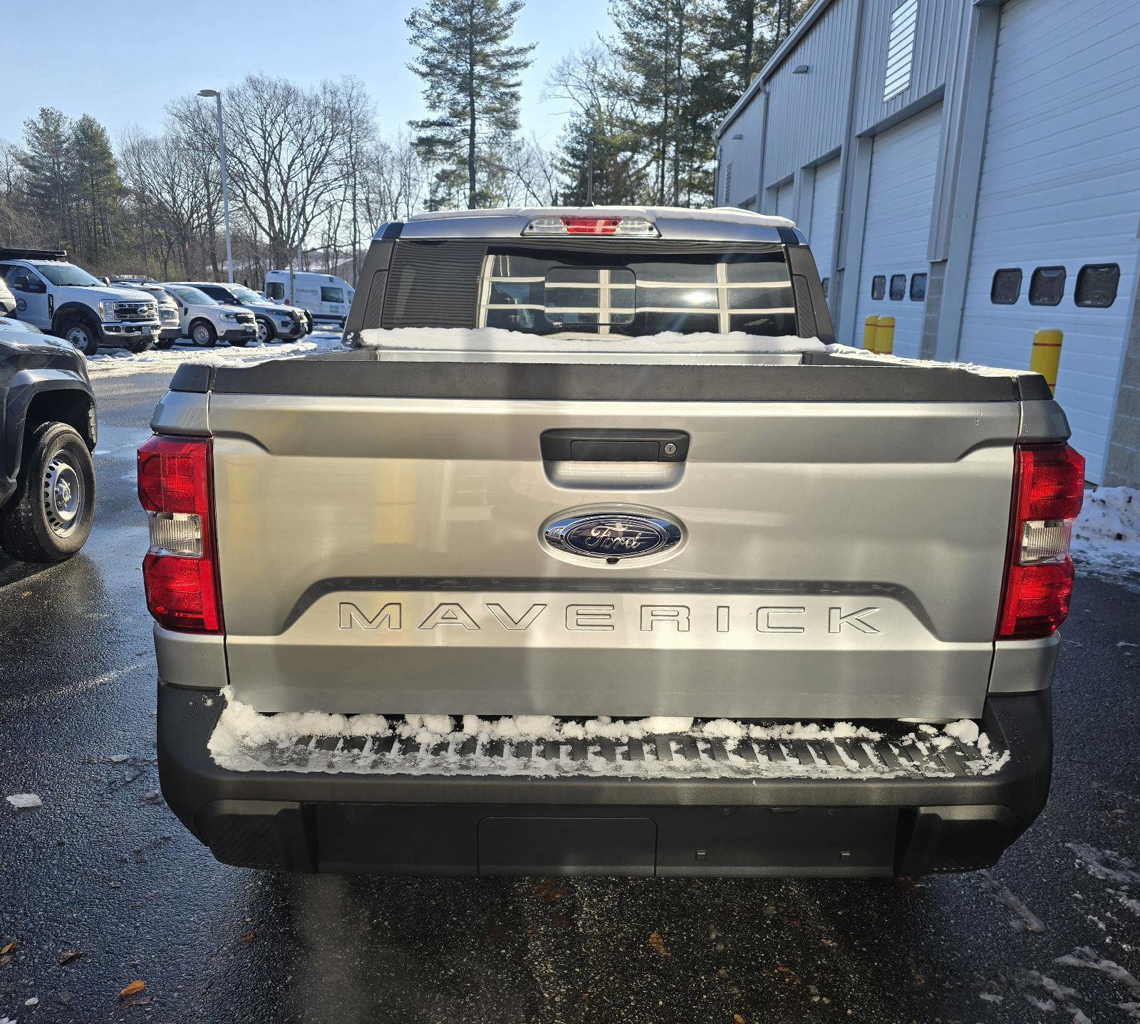 Used 2022 Ford Maverick XLT FWD image 4