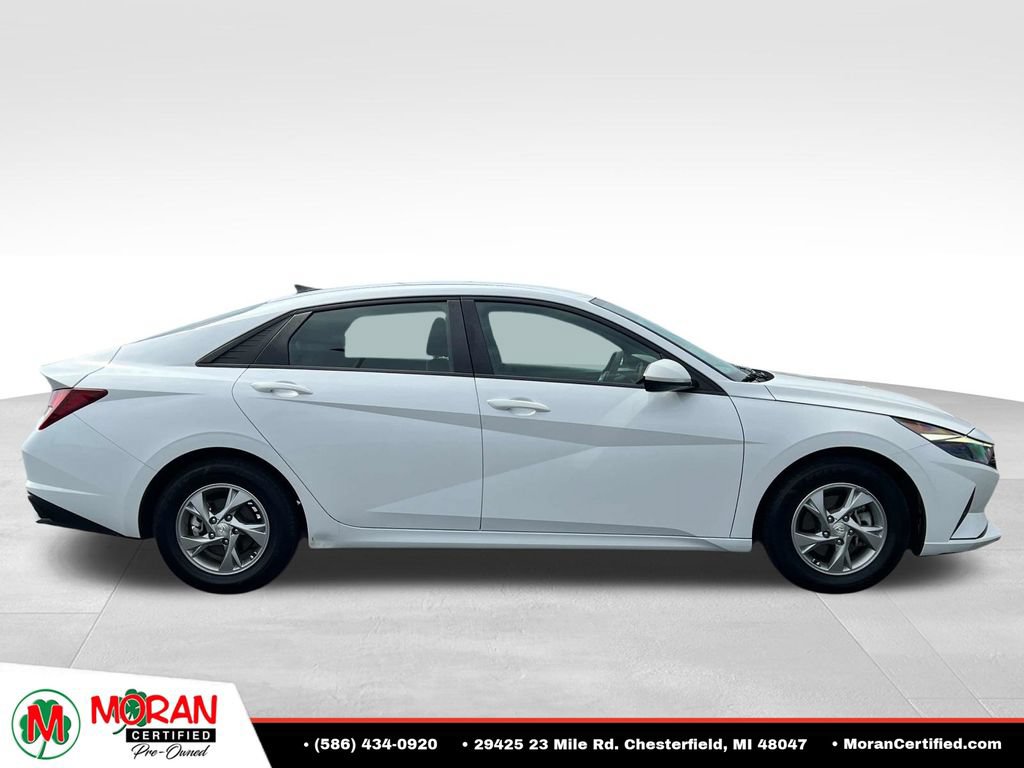 Used 2021 Hyundai Elantra SE FWD image 6
