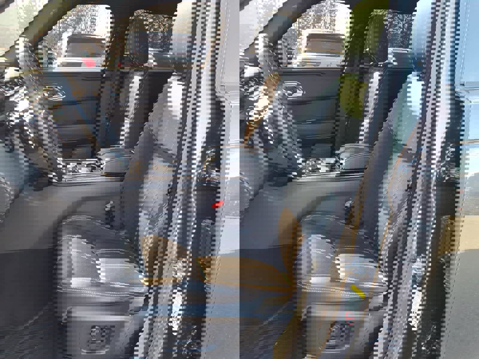 Used 2020 Land Rover Range Rover Velar R-Dynamic S image 20