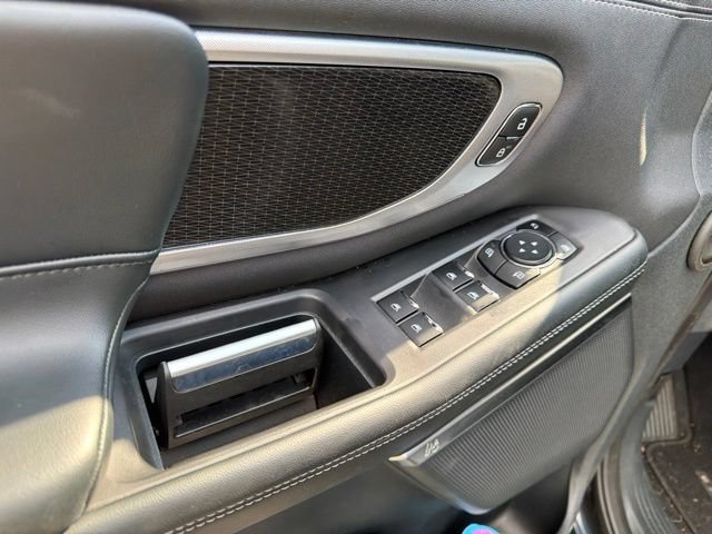 Used 2025 Ford Expedition Max Platinum w/ Stealth Appearance Package AWD/4WD image 45