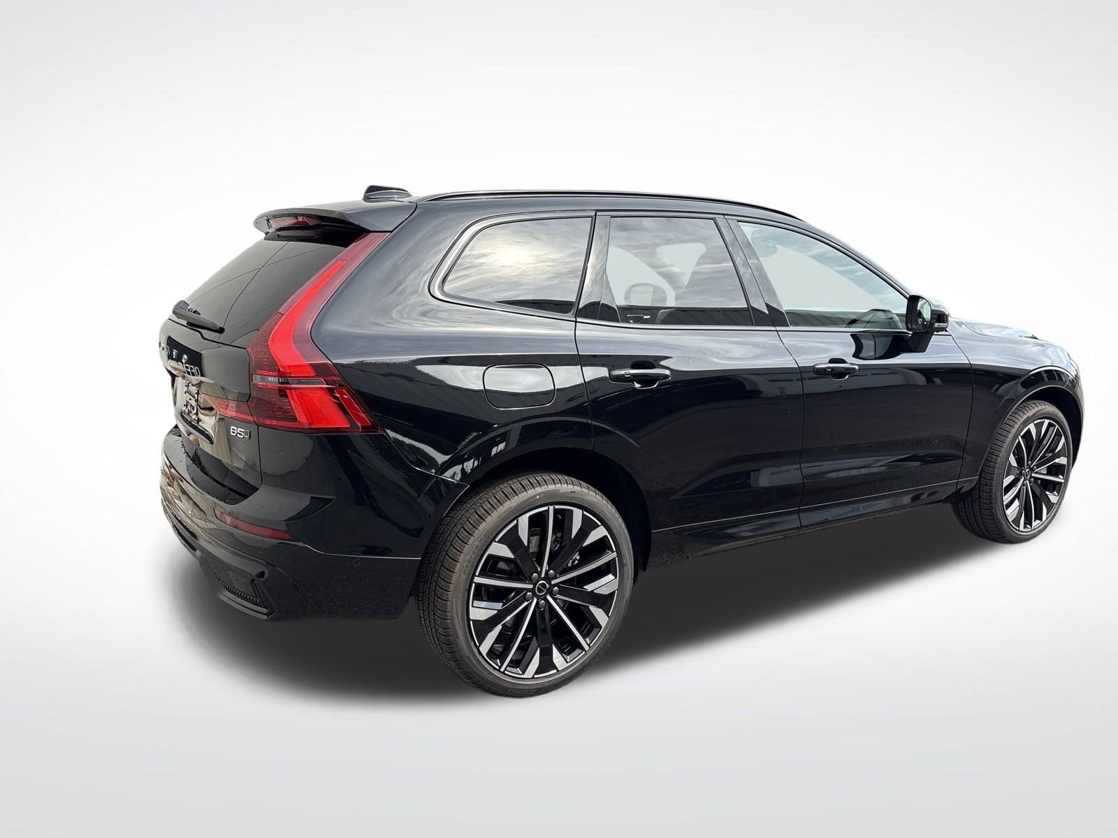 New 2026 Volvo XC60 B5 Ultra w/ Climate Package image 5