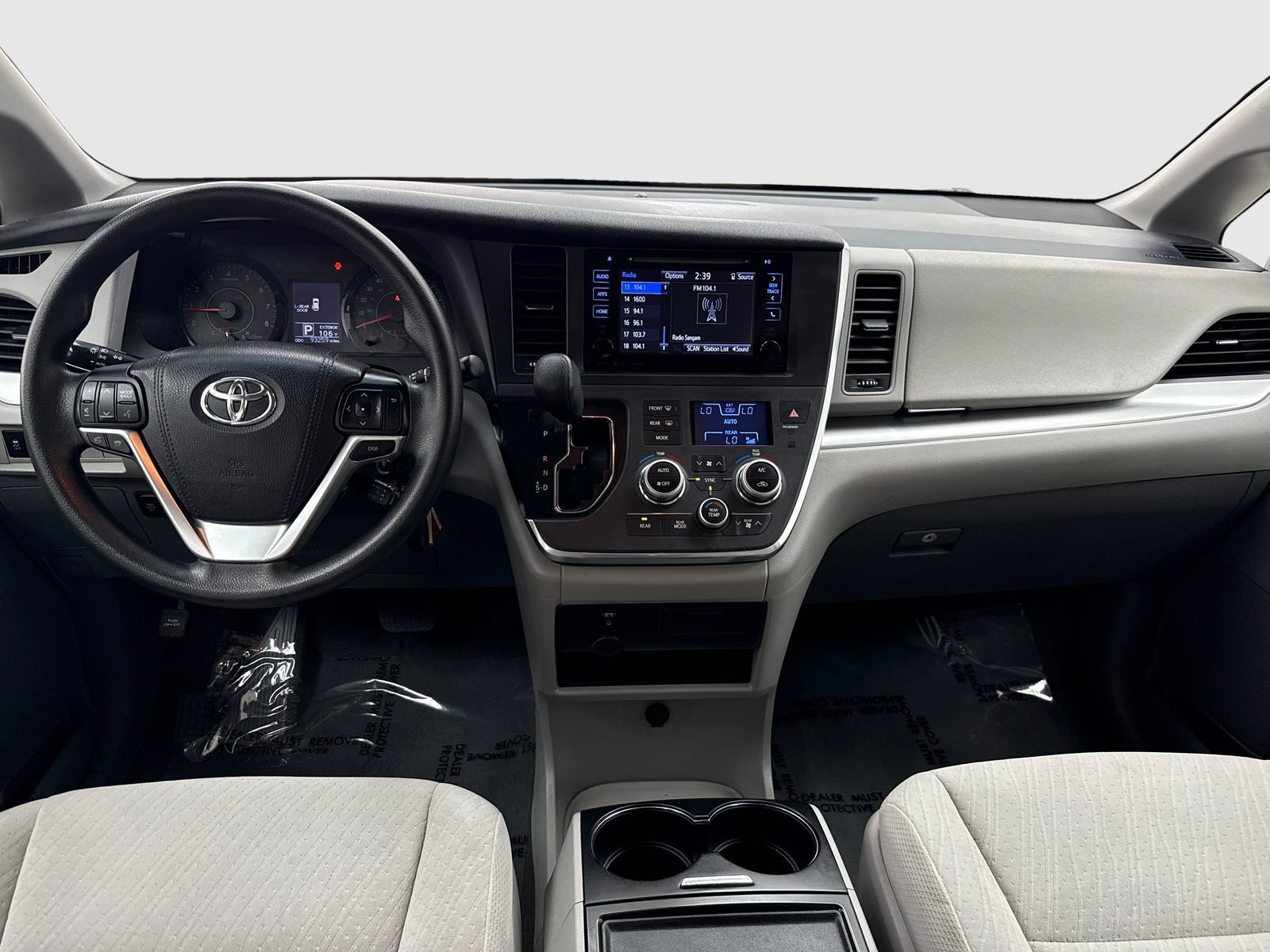 Used 2017 Toyota Sienna LE FWD image 20