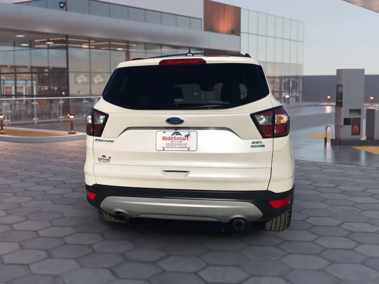 Used 2018 Ford Escape SEL w/ Ford Safe & Smart Package image 9