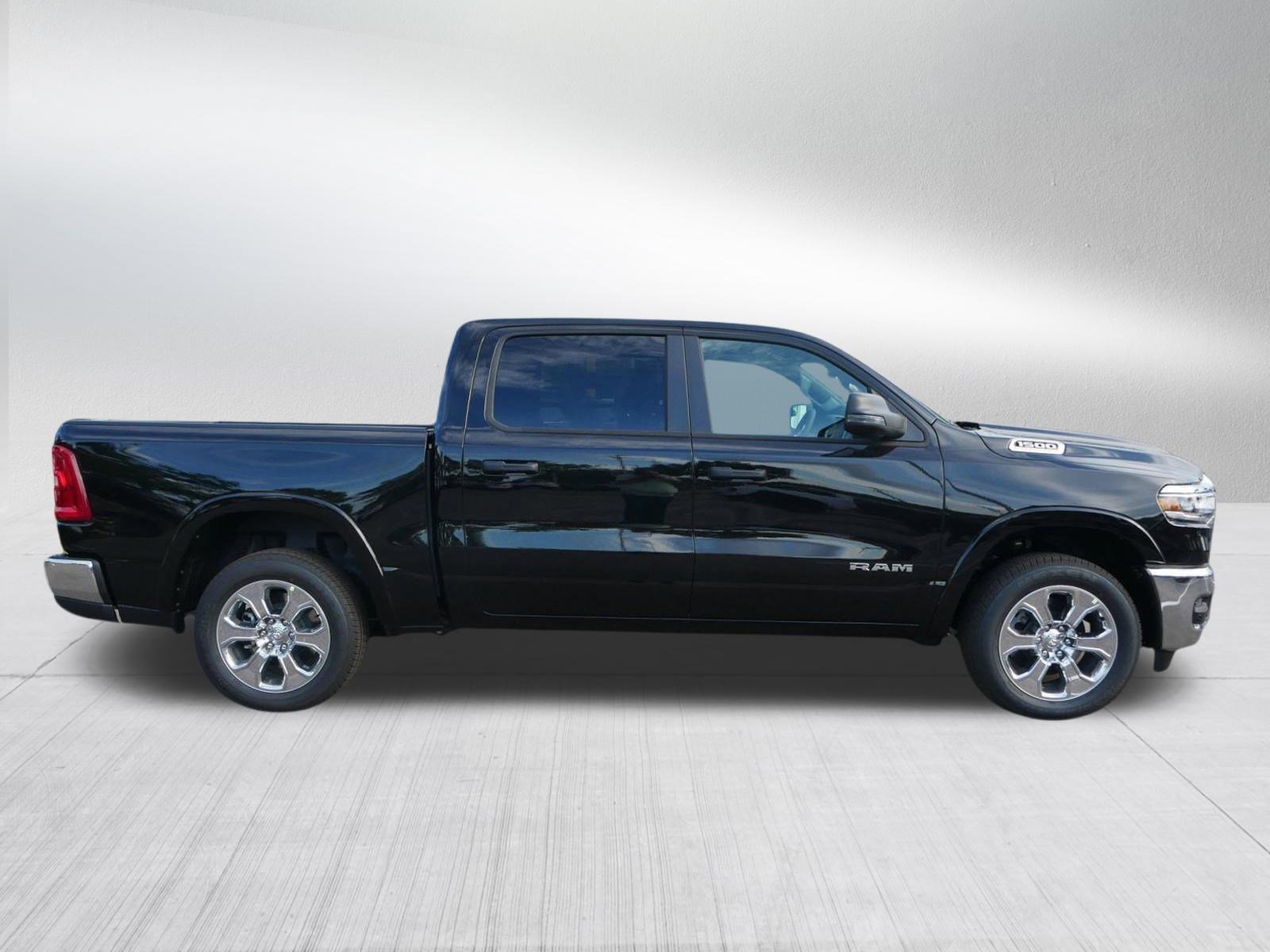 New 2026 RAM 1500 Big Horn AWD/4WD image 8