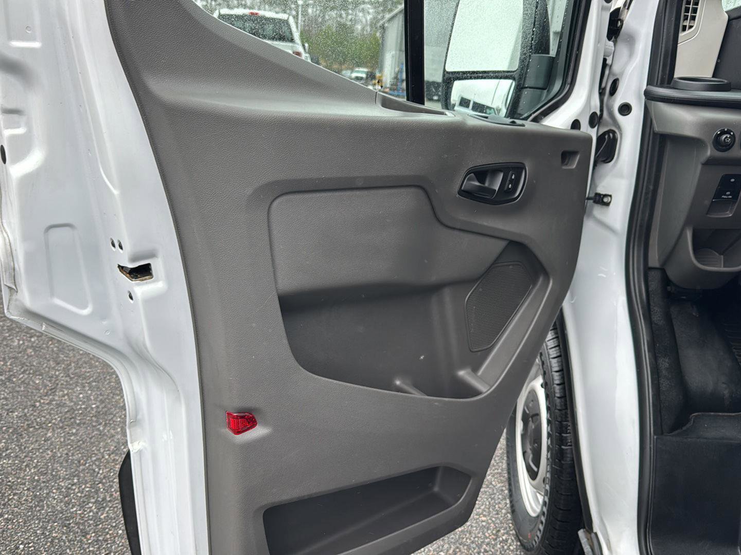 Used 2021 Ford Transit 350 XL image 12