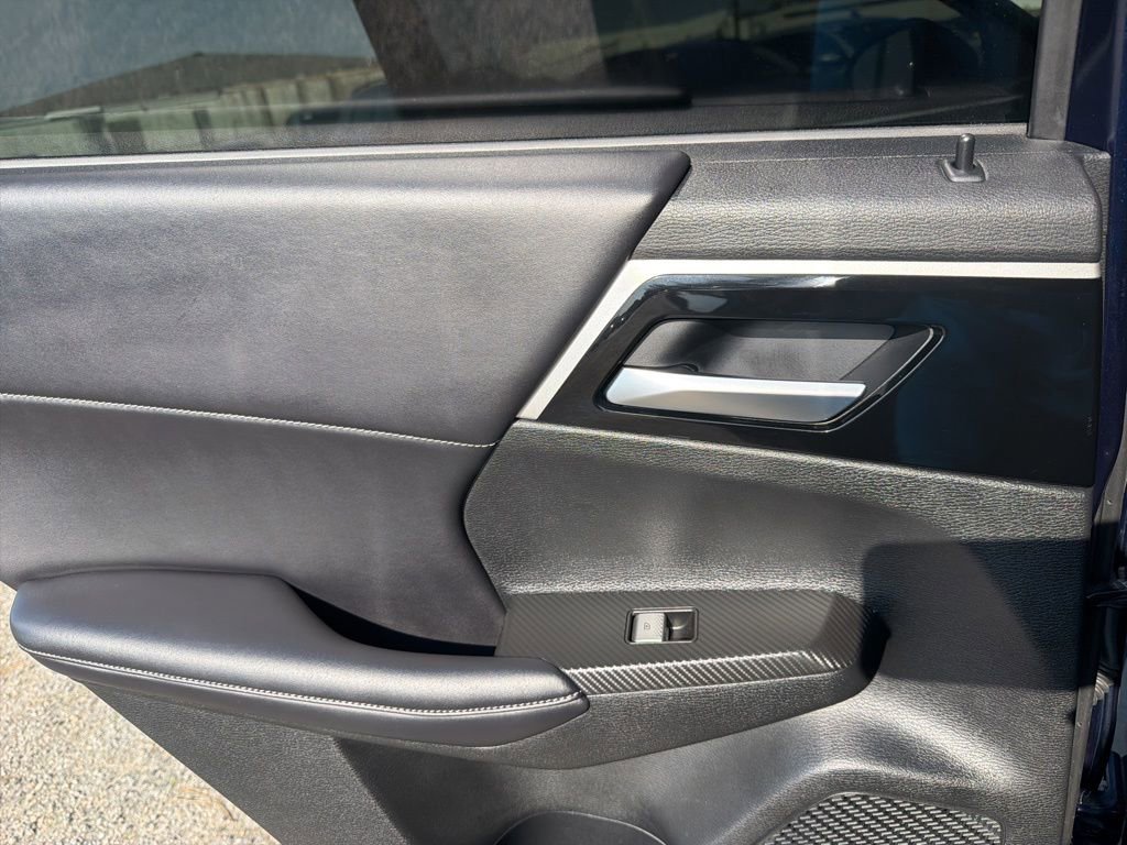 Used 2024 Mitsubishi Outlander SE image 22