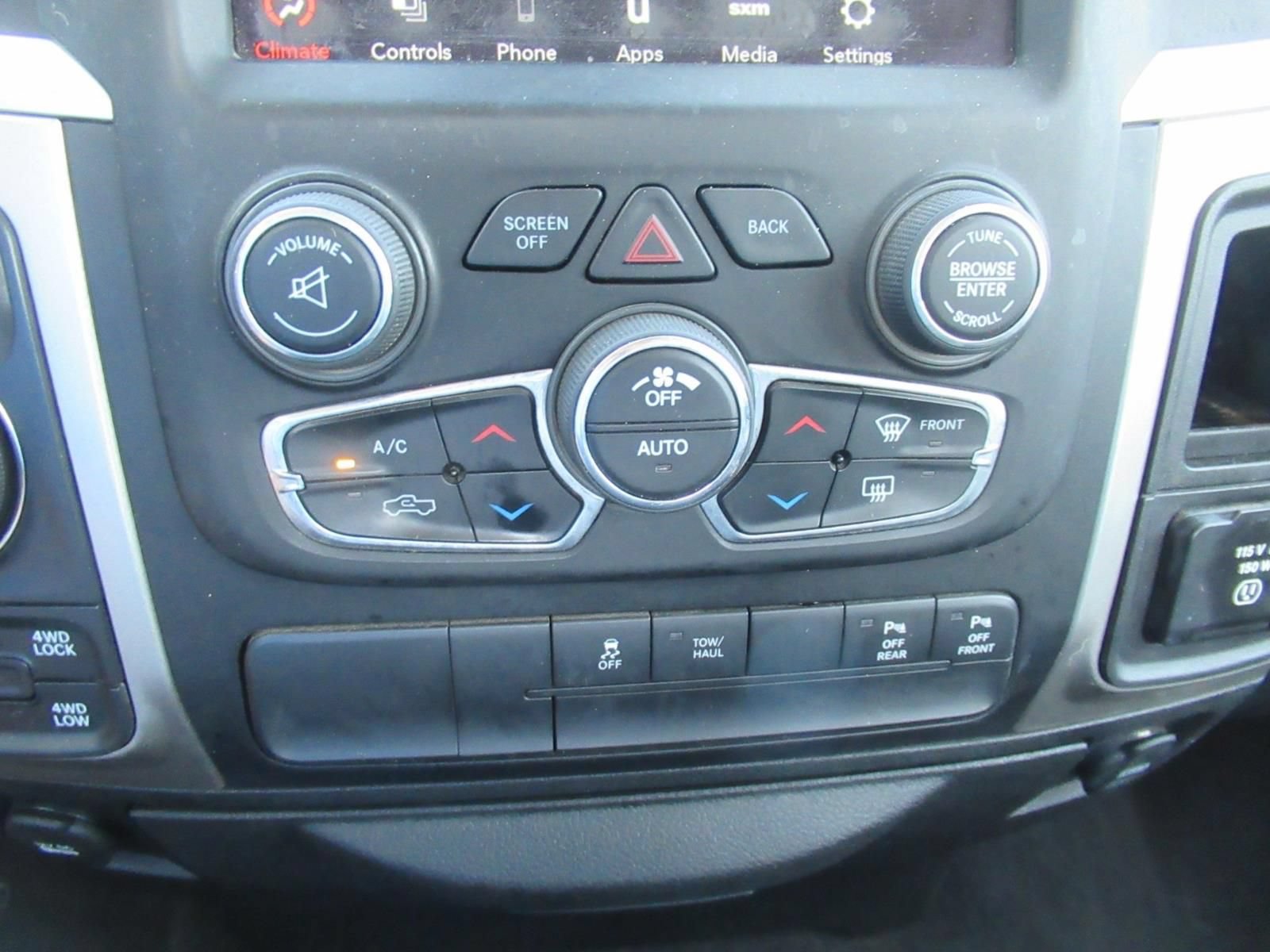 Used 2019 RAM 1500 Big Horn AWD/4WD image 27