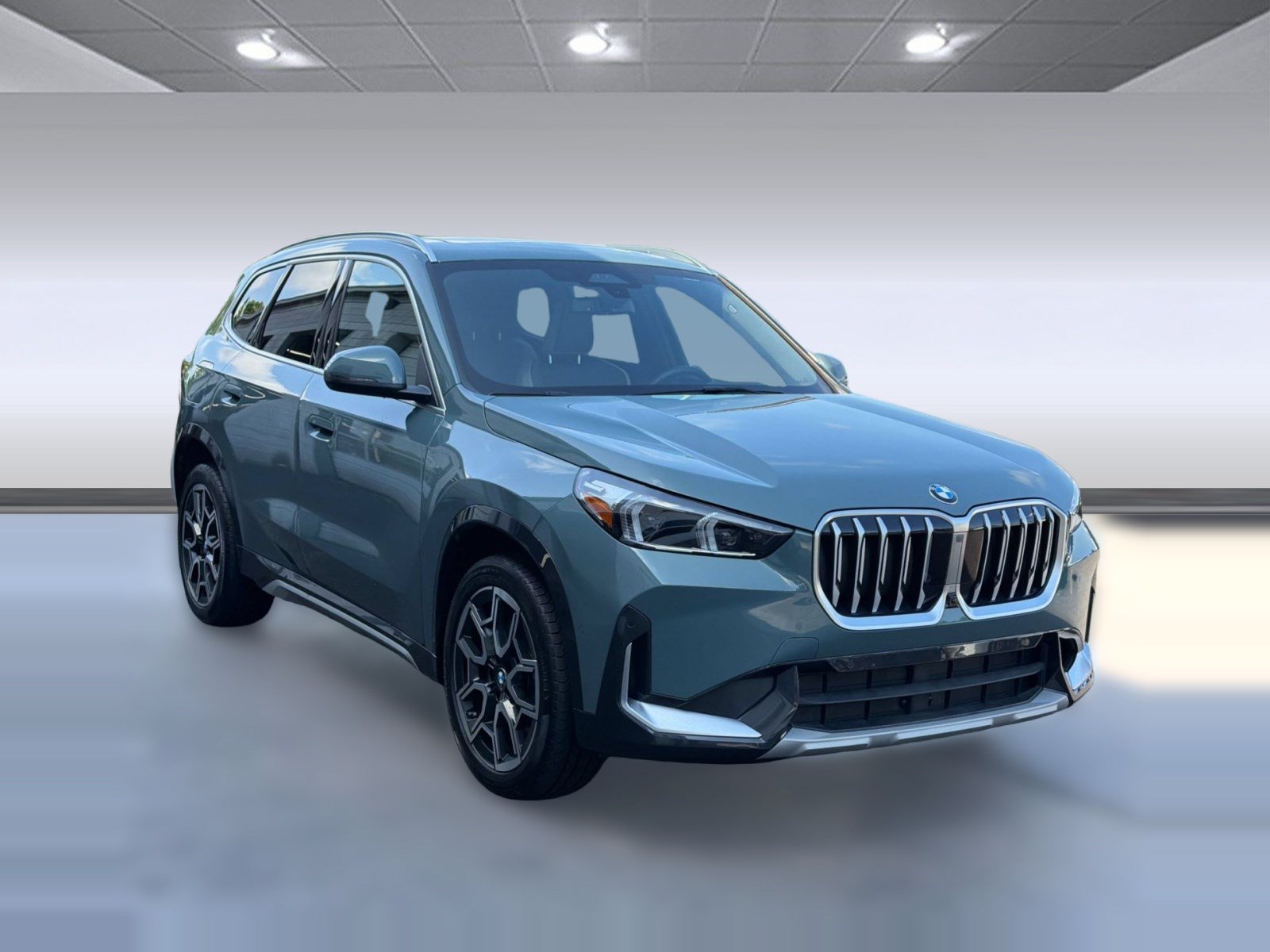 Used 2026 BMW X1 xDrive28i AWD/4WD image 7