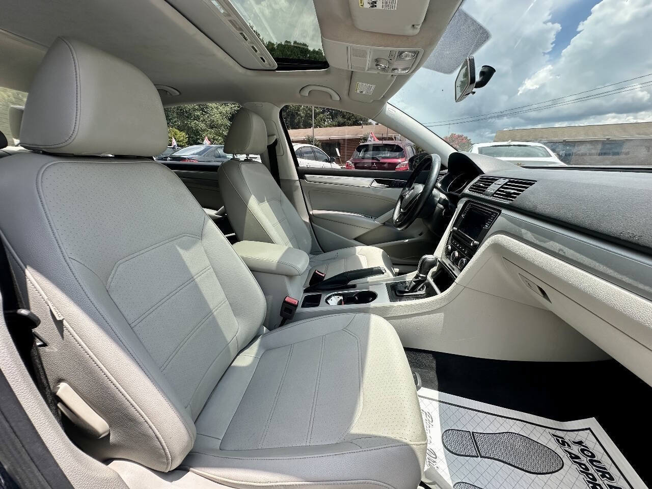 Used 2019 Volkswagen Passat 2.0T Wolfsburg FWD image 18