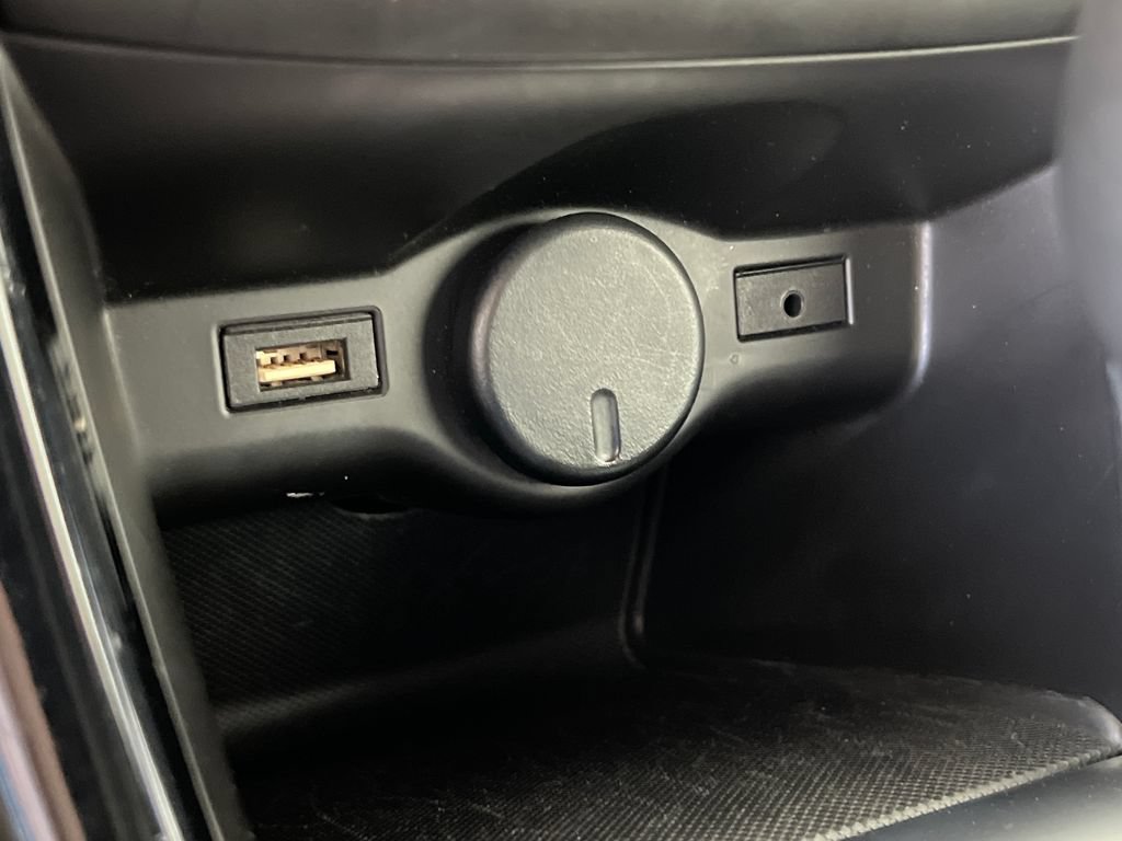 Used 2019 Buick Cascada Premium FWD image 34