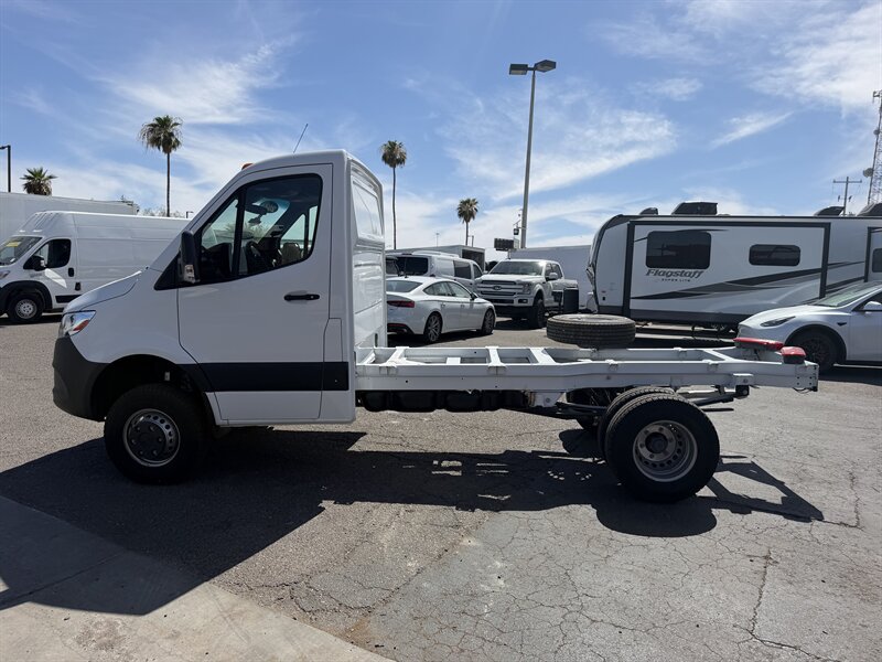 Used 2023 Mercedes-Benz Sprinter 3500 image 5