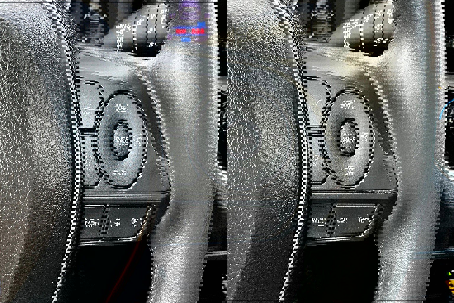 Used 2022 Toyota Corolla Cross LE image 18