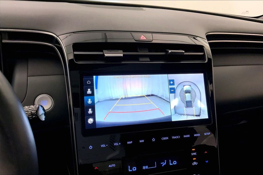 Used 2022 Hyundai Santa Cruz Limited image 17