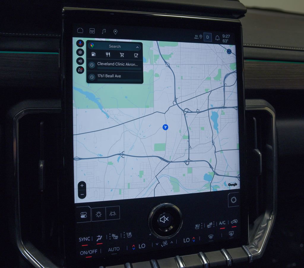 Used 2025 GMC Acadia Denali image 23