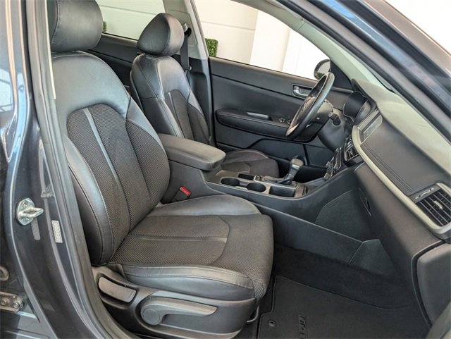 Used 2020 Kia Optima S image 17