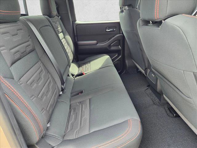 Used 2024 Nissan Frontier Pro-X w/ Technology Package image 18