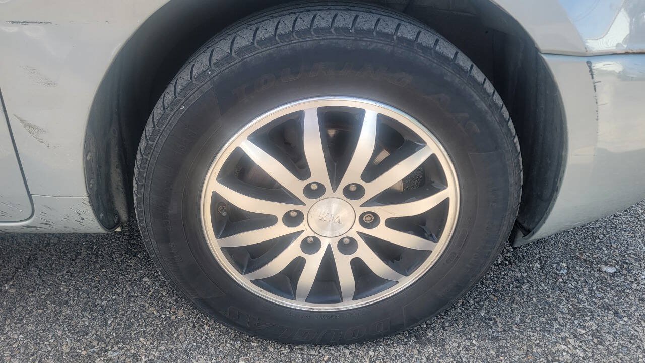 Used 2012 Kia Sedona EX w/ Luxury Pkg FWD image 37