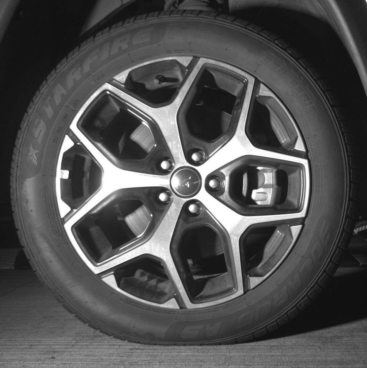 Used 2025 Jeep Compass Limited image 13