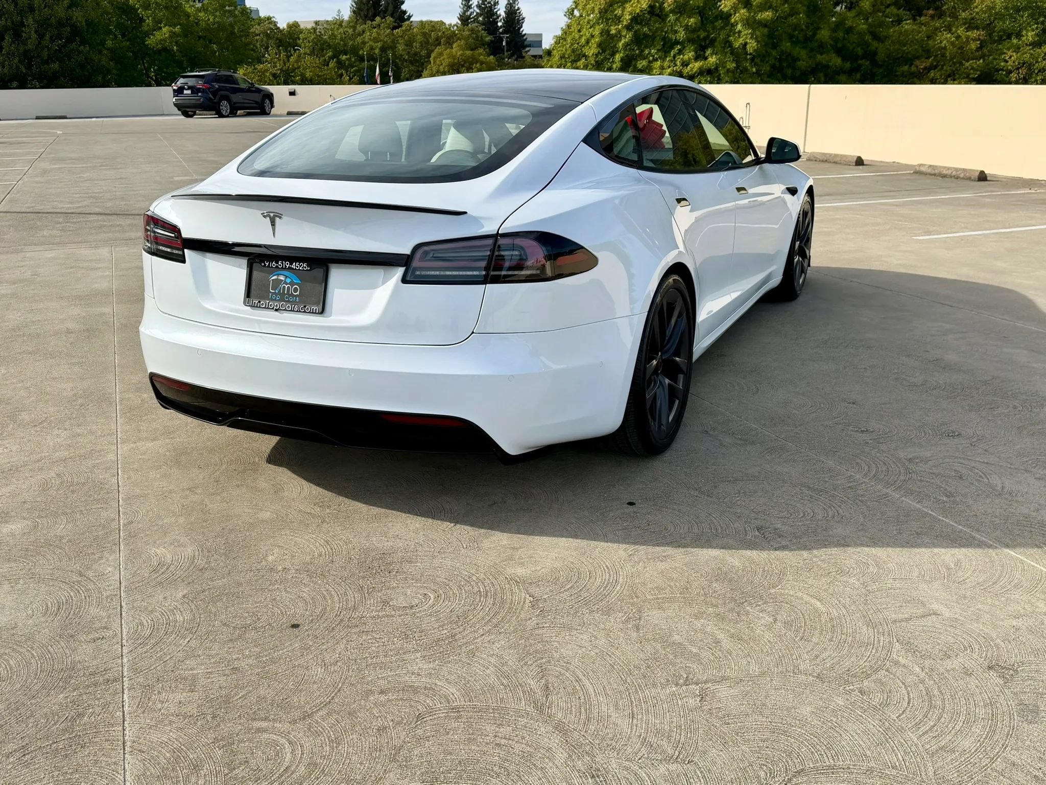 Used 2022 Tesla Model S Standard Range AWD/4WD image 14