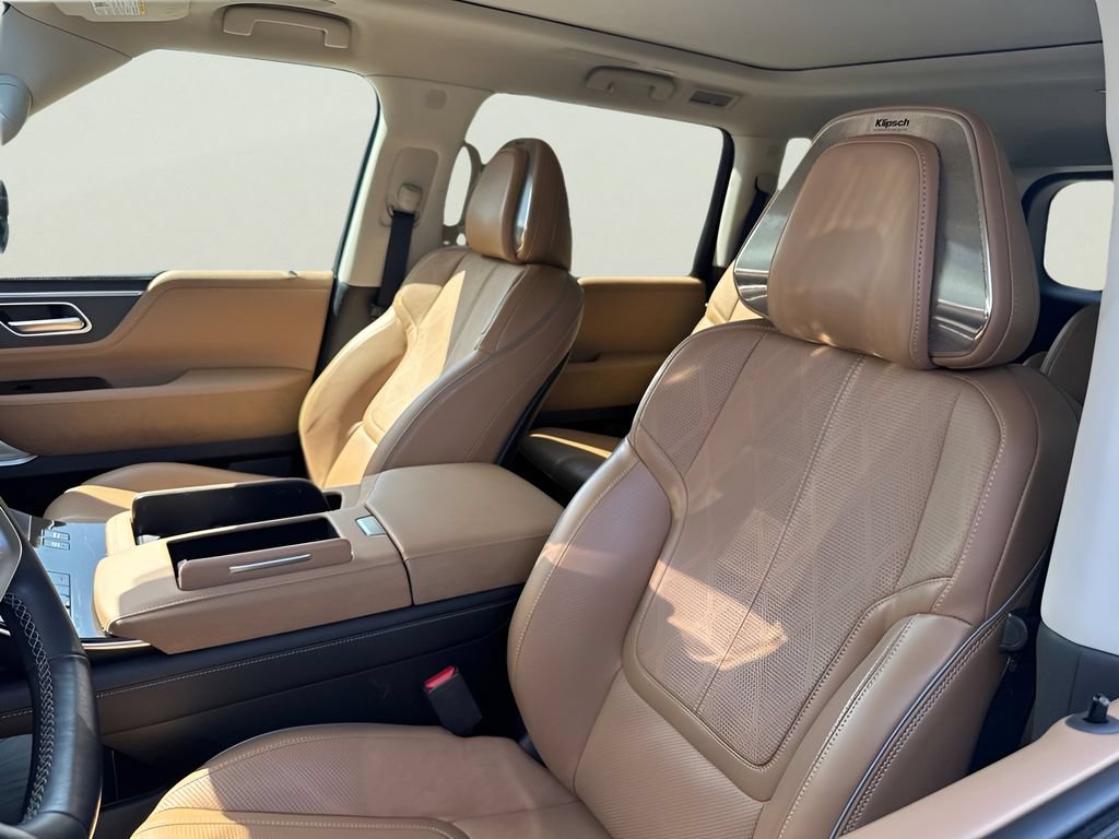 Used 2025 INFINITI QX80 Sensory AWD/4WD image 15