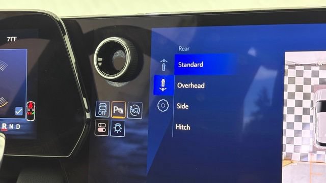 Used 2024 Chevrolet Equinox EV RS FWD image 36