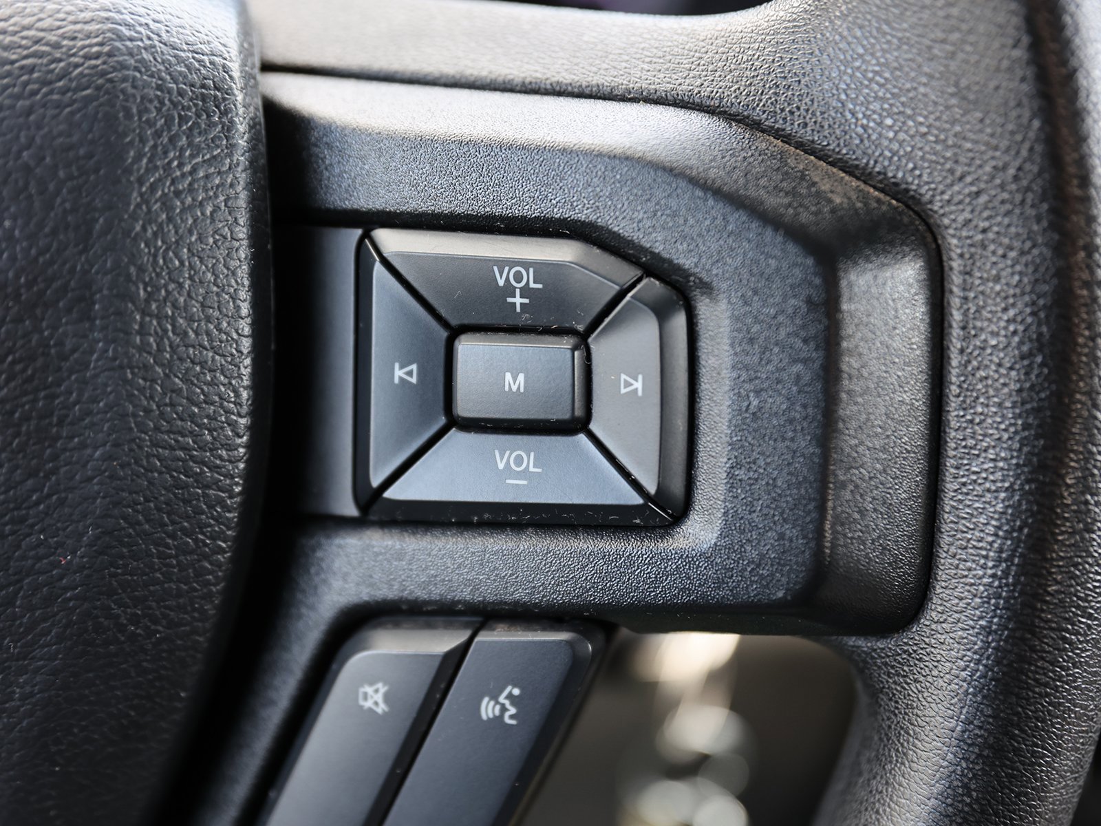 Used 2020 Ford F250 XLT image 40