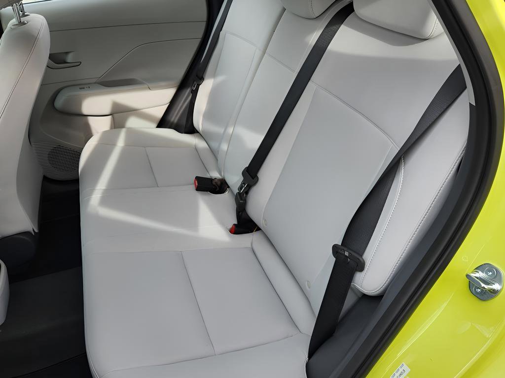 New 2026 Hyundai Kona SE image 11