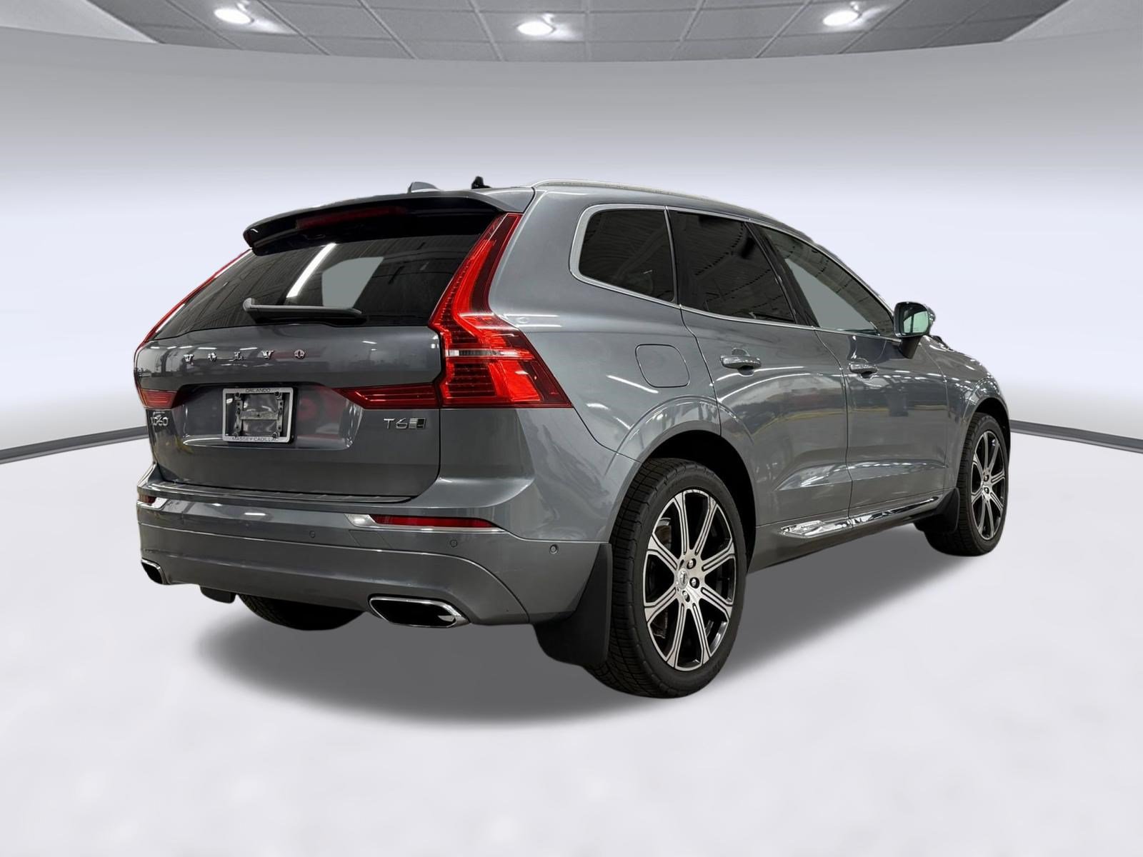Used 2018 Volvo XC60 T6 Inscription w/ Convenience Package AWD/4WD image 9