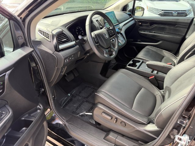 Used 2025 Honda Odyssey Touring image 12