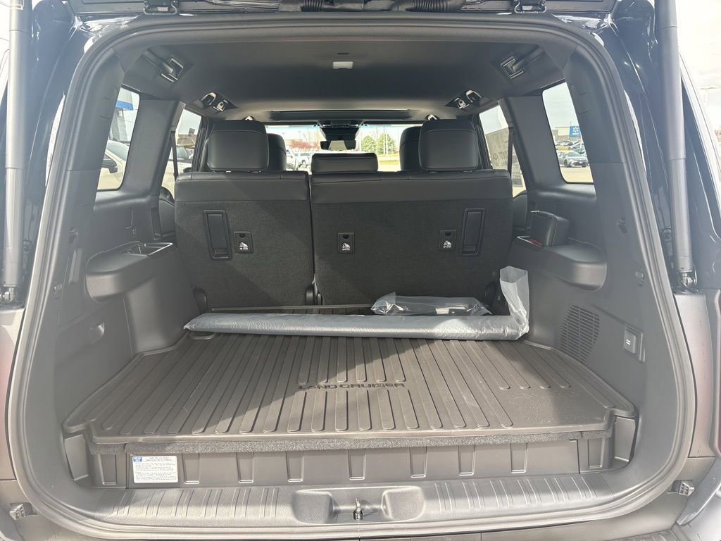 New 2026 Toyota Land Cruiser image 9