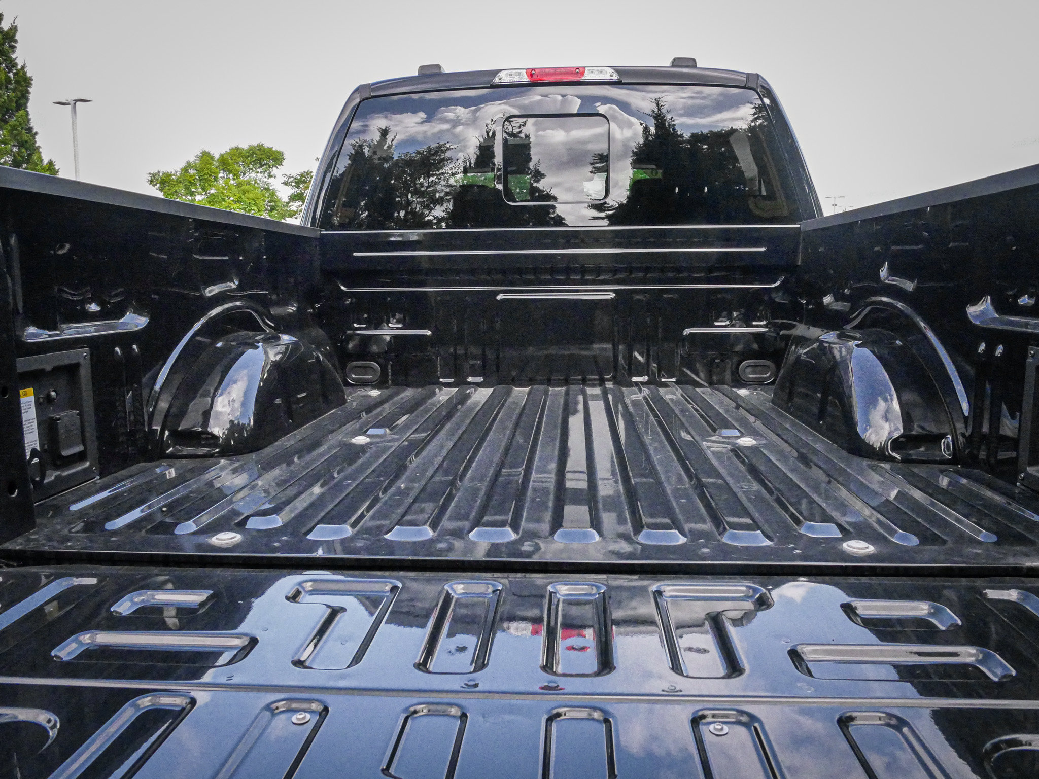 Used 2026 Ford F150 Lariat w/ Equipment Group 502A High AWD/4WD image 32
