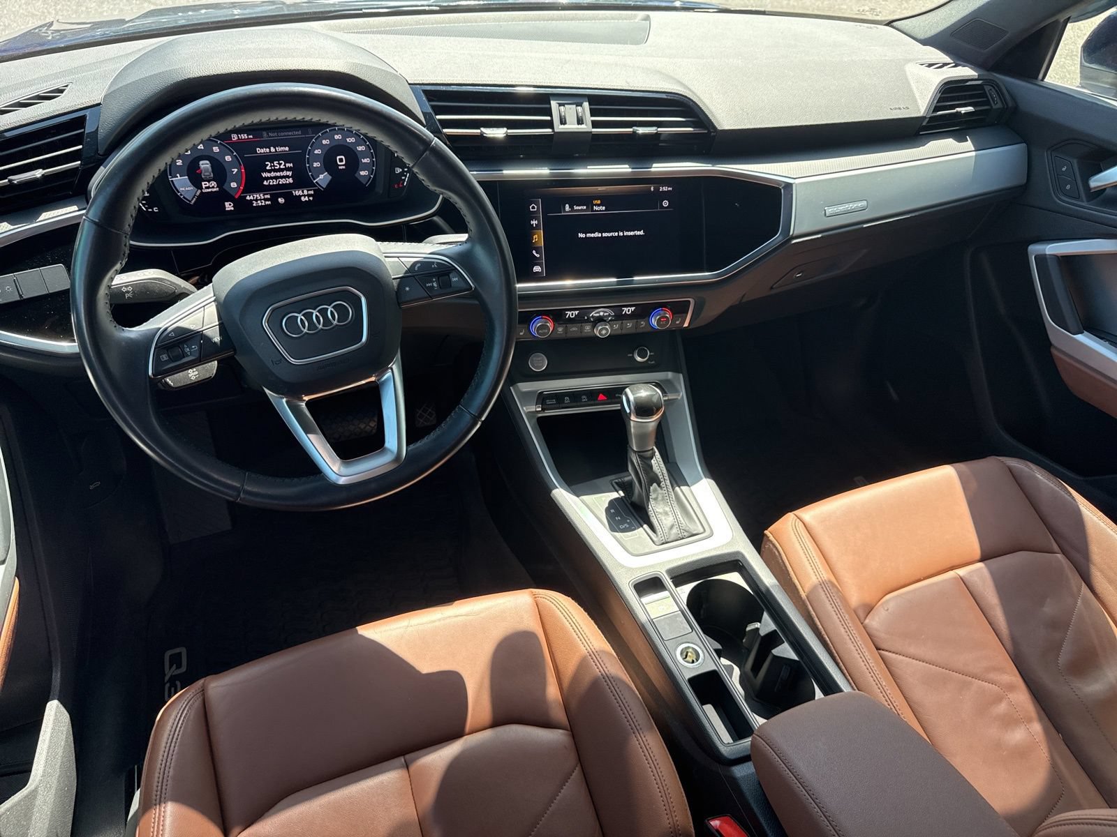 Used 2020 Audi Q3 2.0T Premium w/ Convenience Package AWD/4WD image 19