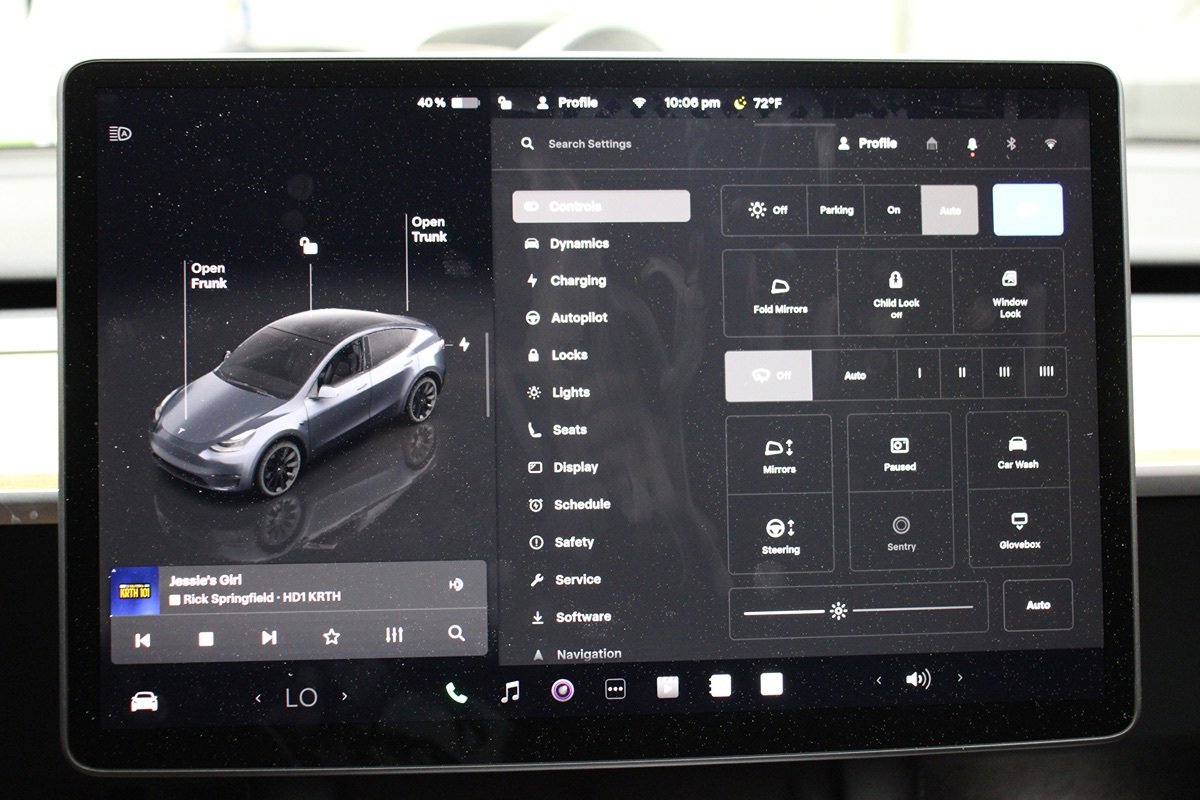 Used 2023 Tesla Model Y Long Range AWD/4WD image 19