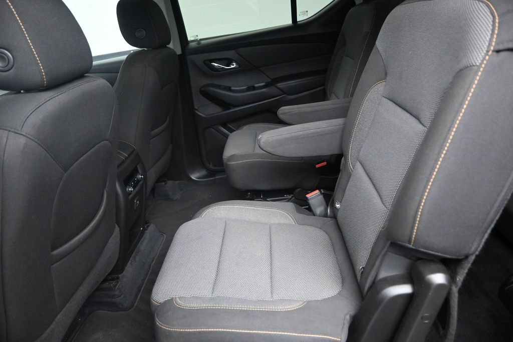 Used 2021 Chevrolet Traverse LT FWD image 14