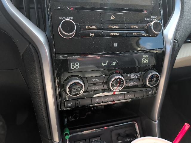 Used 2022 Subaru Ascent Premium AWD/4WD image 17