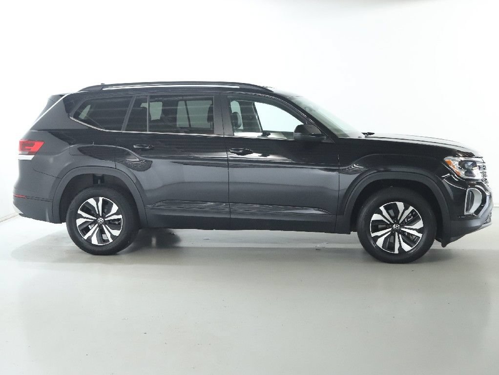 Used 2024 Volkswagen Atlas SE AWD/4WD image 11