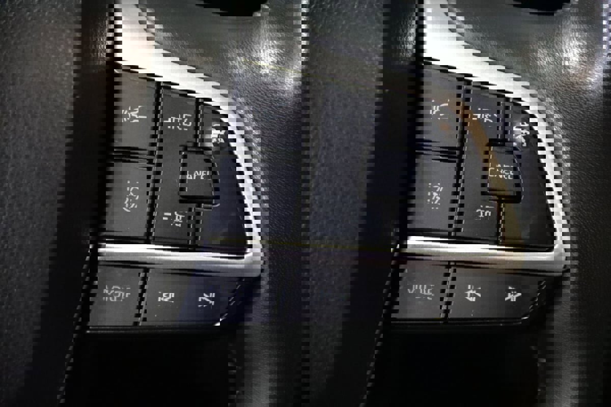 Used 2023 Toyota Highlander L image 17