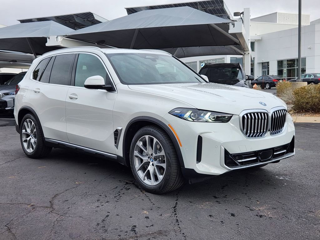 New 2026 BMW X5 xDrive50e w/ Premium Package image 5