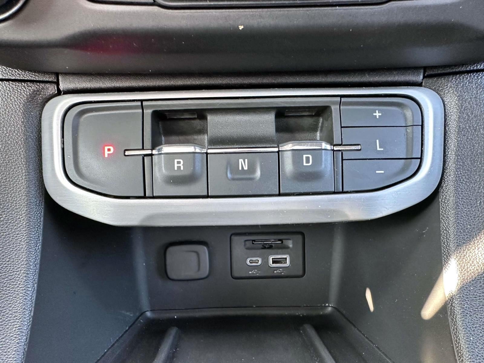 Used 2023 GMC Acadia SLT w/ Elevation Edition AWD/4WD image 26