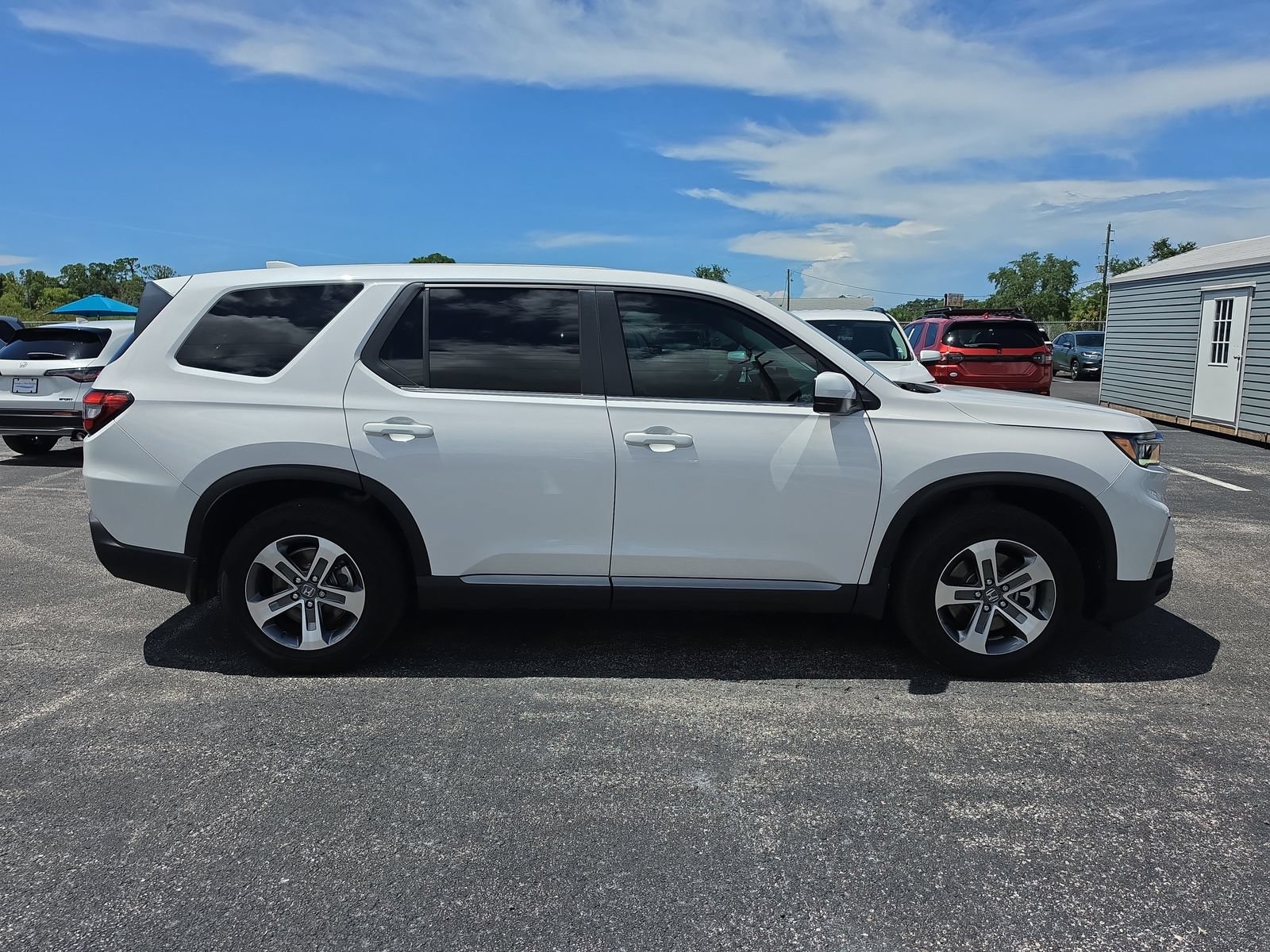 Certified 2025 Honda Pilot EX-L image 3