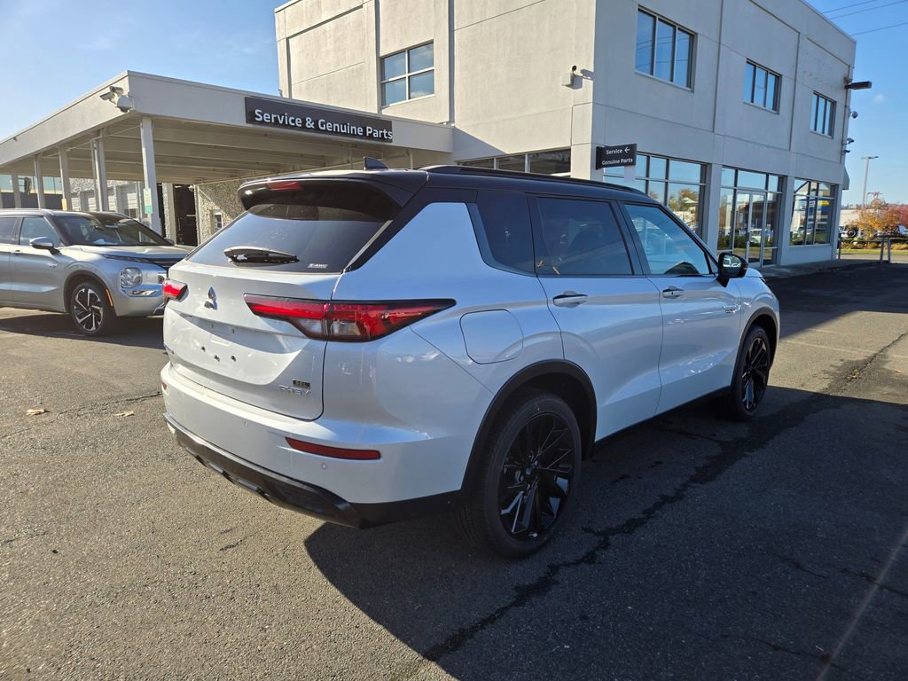 New 2025 Mitsubishi Outlander SEL Black Edition image 5